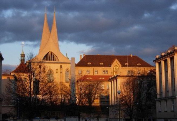 Emauzy - klášter se slovanskou liturgií a remešský evangeliář