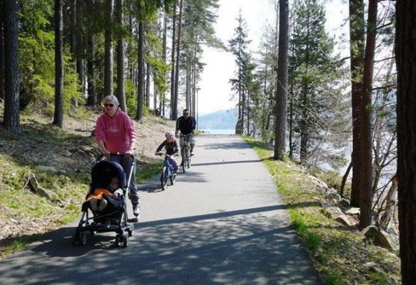 Jezerní cyklo-inline stezka na Lipně