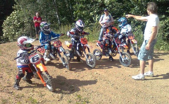 Náborová akce pro začínající motokrosové závodníky "MOTOKROSOVÉ KROUŽKY"