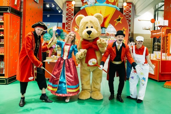 Za vysvědčení do Hamleys - za sladkou zábavou!