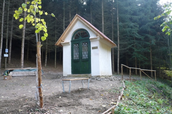 Naučná stezka Obnova kaplí ve Vysokém lese