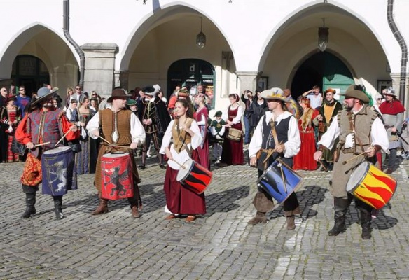 Historický průvod - zahájení sezóny na zámku Český Krumlov