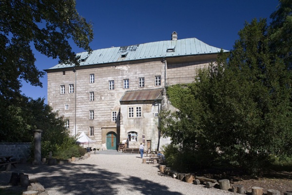 Gotický jarmark na hradě Houska