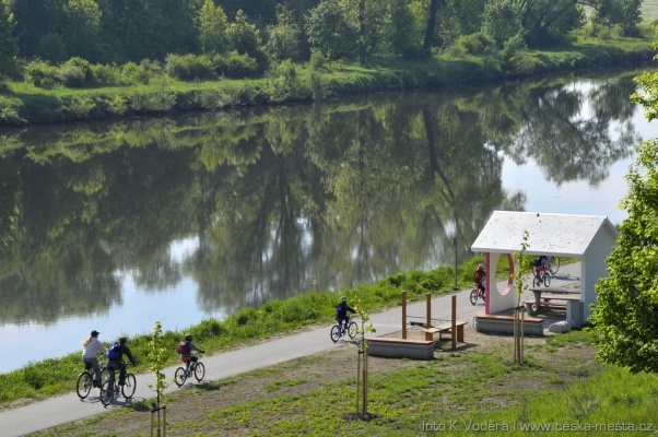 Polabská cyklostezka Kostelec nad Labem-Brandýs nad Labem-Lázně Toušeň