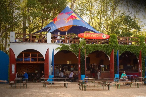 Mlékojedy - pískovna, beach bar a autokemp