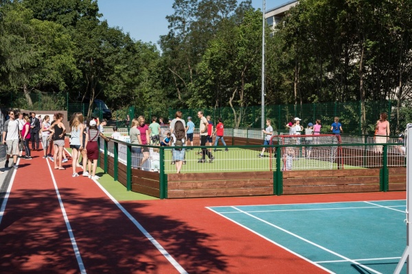 Atletický stadion pro veřejnost v Praze 4