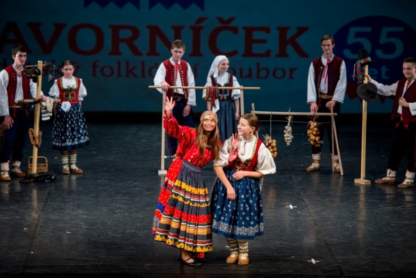 DĚTSKÝ FOLKLÓRNÍ SOUBOR JAVORNÍČEK SLAVÍ SVÉ 60. VÝROČÍ