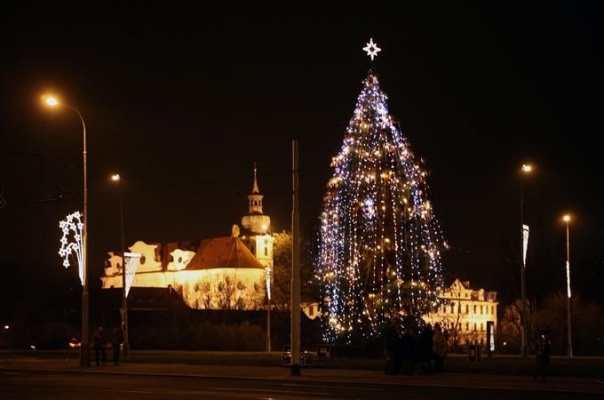 Slavnostní rozsvícení břevnovského vánočního stromu