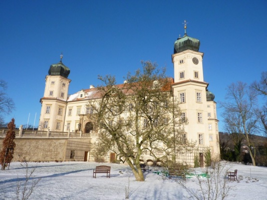 Silvestrovské a novoroční prohlídky zámku Mníšku