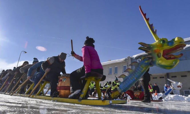 DRAGON BOAT RACE ON ICE - Závod zimních dračích saní