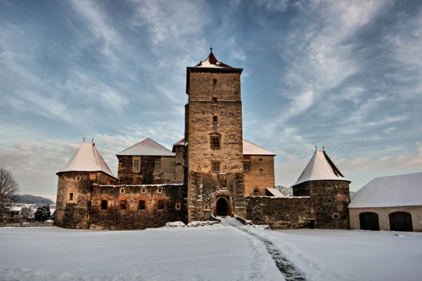 Zimní prohlídky hradu Švihov a výstava o Popelce