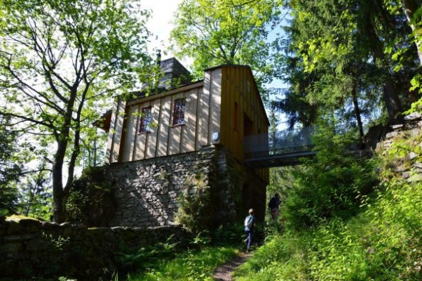 Lesní hrádek Aichelburg