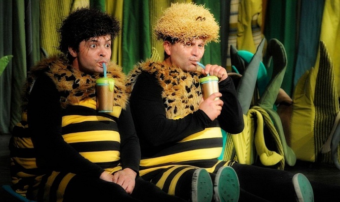 Divadlo dětem: Příhody včelích medvídků