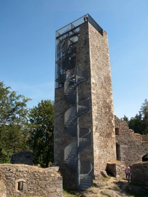 Orlík u Humpolce - rozhledna součástí hradu 