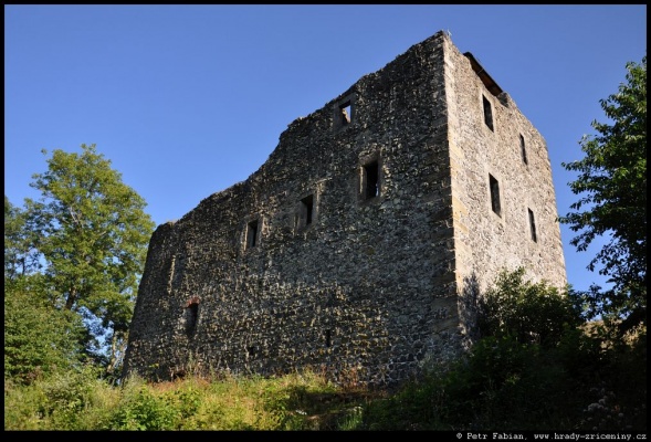 zřícenina hradu Kamenice – Zámecký vrch