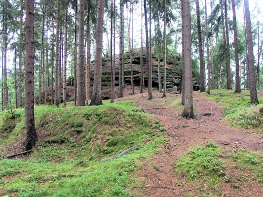 Chřibský hrádek – Horní Karlštejn 