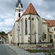 Kostel Panny Marie Královny a sv. Jiljí a klášter